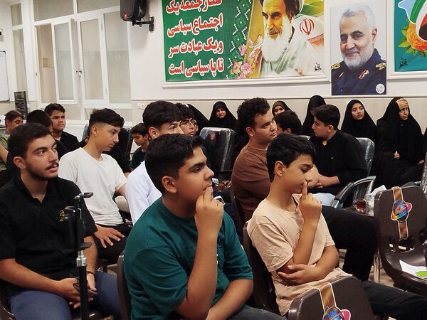 مراسم نشست کمیته دانش آموزی ستاد نماز جمعه کاشمر با امام جمعه کاشمر 
