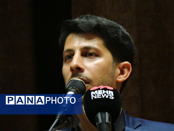 دیدار حجت‌الاسلام قمی با جمعی از دانش‌آموزان و نوجوانان استان یزد