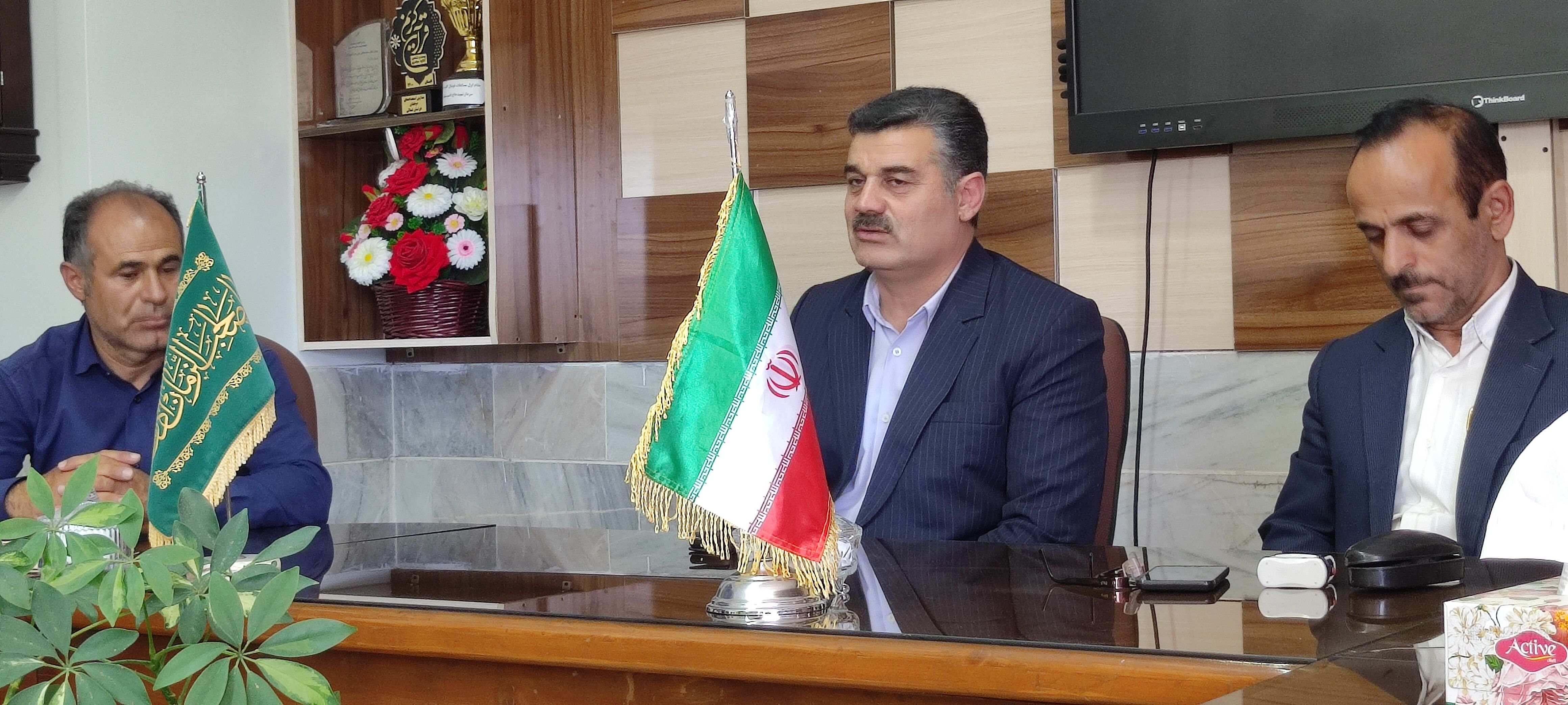 تجلیل مدیر آموزش و پرورش شهرستان شیروان از خبرنگاران پانا