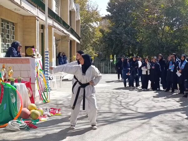 المپیاد ورزشی درون مدرسه ای در دبیرستان اژدر افشار 