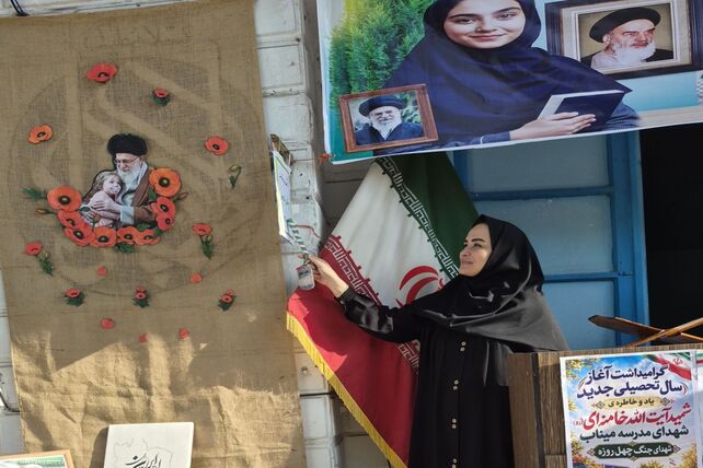 آئین بازگشایی در مدرسه توحید لاهیجان