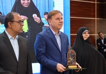 تجلیل از معلمان نمونه استان بوشهر 