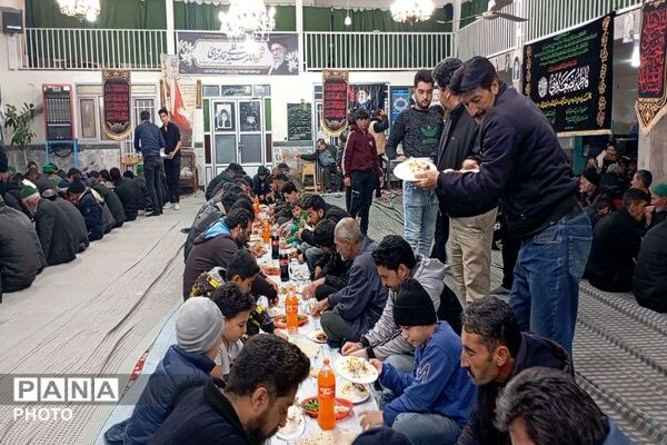 ضیافت افطاری همراه با نماز جماعت مغرب و عشاء در مسجد جامع شهر بار 