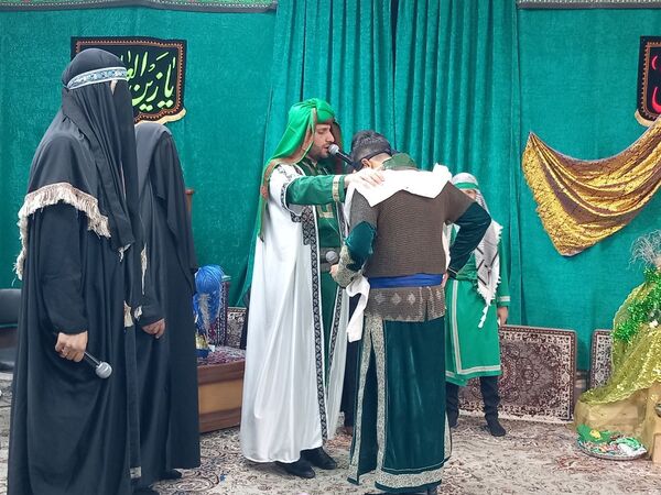 تعزیه‌خوانی تاسوعا در حسینیه موسی بن جعفر (ع)