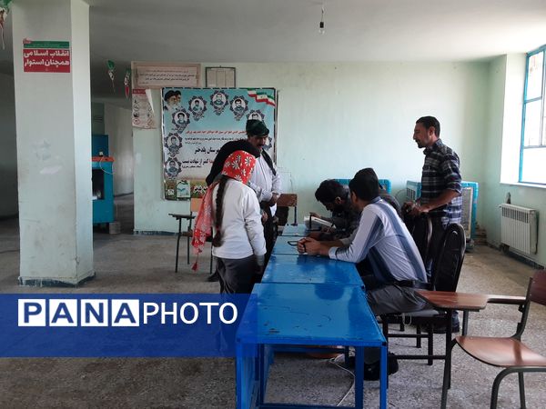 حضور پرشور مردم لرستان برای بار دوم پای صندوق‌های رأی