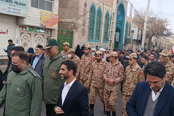 شور انقلابی در پیشوا، همه یکصدا برای ایران در 22 بهمن