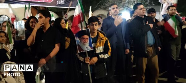 قاب پانا میزبان اجتماع پرشور مردمان ولایت مدار نیشابور در بلوار فضل
