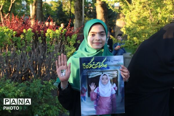 دانش‌آموزان همدانی در سومین رویداد «۱۶۸» یاد شهدای دانش‌آموز میناب را گرامی داشتند
