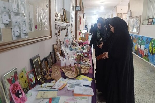 تجربه‌گردانی مدرسه شاهد شهدای وحدت در مشهد