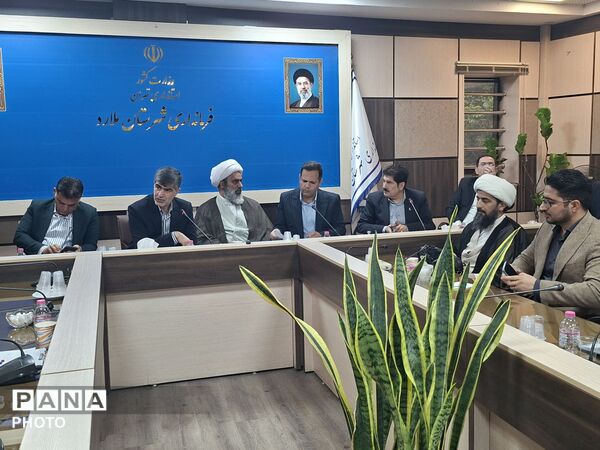 شورای آموزش و پرورش شهرستان ملارد پای میز بررسی مسائل تعلیم و تربیت