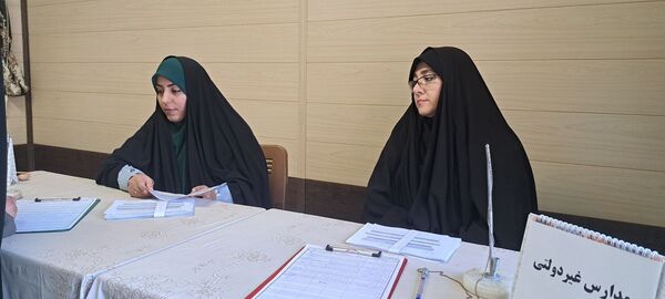 برگزاری کارگاه‌های توانمندسازی سپهر دانش و معرفت مربیان پرورشی مدارس دولتی و غیردولتی در ناحیه 2 کرج