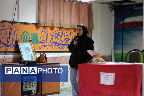 برگزاری جلسه اولیا مربیان در دبیرستان سردار شهید قاسم سلیمانی ناحیه 4 کرج