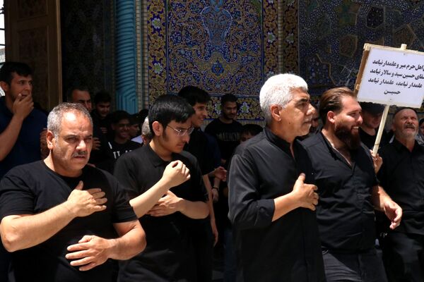 آسمان حرم مطهر رضوی غرق در نوای علمدار نیامد