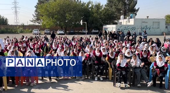 جشن روز جهانی کودک در دبستان فجر اسلام 