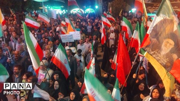 عزم مردم نورآباد در نود و نهمین شب تجمعات بیعت با رهبری