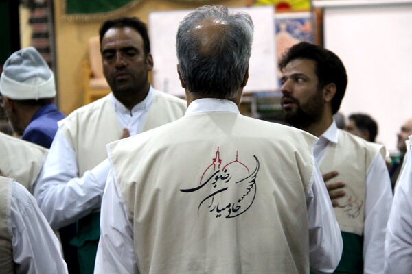 برگزاری کاروان سرباز فصل پنجم روایت یزد در حسینیه محمودآباد