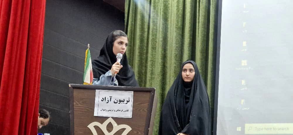 تریبون آزاد فرصتی برای شنیده شدن صدای دانش‌آموزان