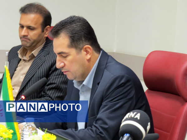 برگزاری دومین جلسه شورای آموزش و پرورش استان در محل استانداری 