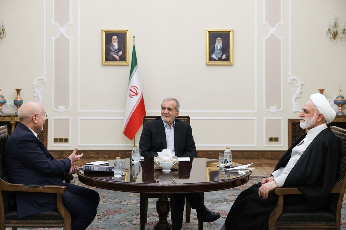 تأکید سران قوا بر تحکیم وحدت ملی و صیانت از اقتدار ایران