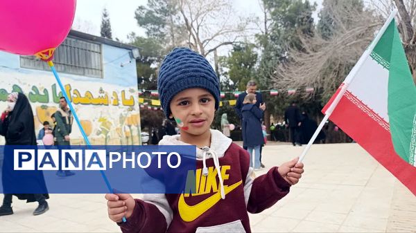 حضور با شکوه مردم تفت در راهپیمایی ۲۲ بهمن