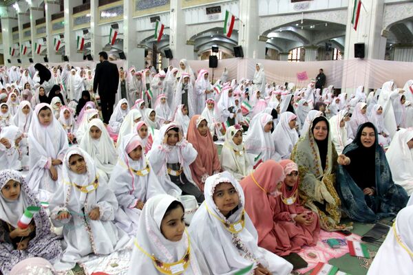 جشن تکلیف ۵۰۰۰ نفری دختران تبریز