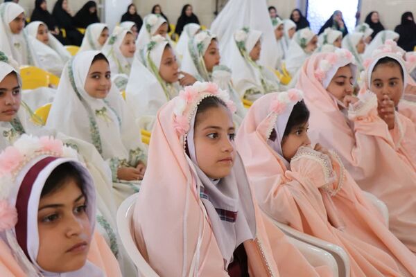 آیین جشن تکلیف دانش آموزان بخش بهمن ابرکوه