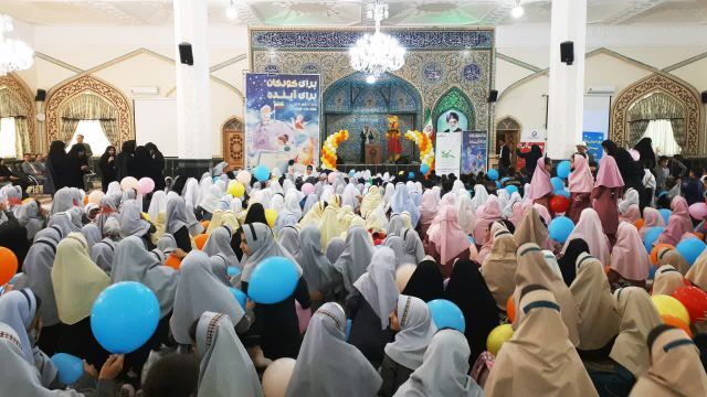 اجتماع بزرگ دانش‌آموزان در زیارتگاه شهید آیت الله مدرس(ره)