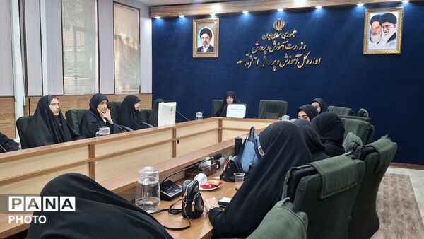 پیشتازان خدمتگزار زائران امام شهید