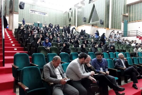 برگزاری دوره آموزشی تربیتی جهت توانمند سازی معلمان مدارس منطقه ۱۰