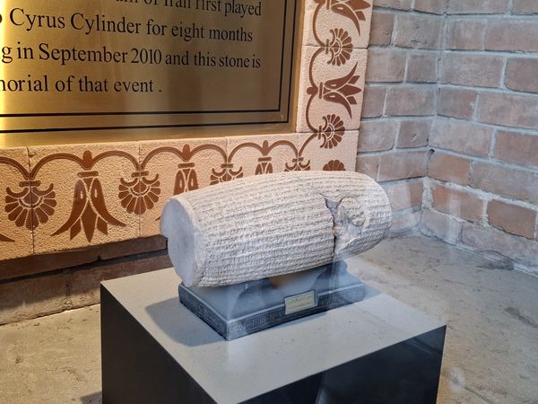 گشتی در تاریخ؛ از مدرسه دارالفنون به سمت دوره ایران باستان