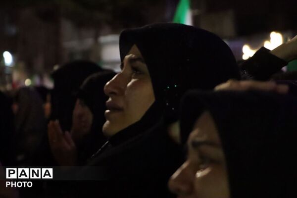 احیا در اولین شب قدر و هشتمین شب مراسم شهادت قائد امت آیت الله خامنه ای 