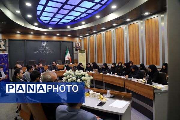  هفتمین جلسه کارشناس مسئولان و کارشناسان قرآن، عترت و نماز مناطق ۱۹گانه شهر تهران