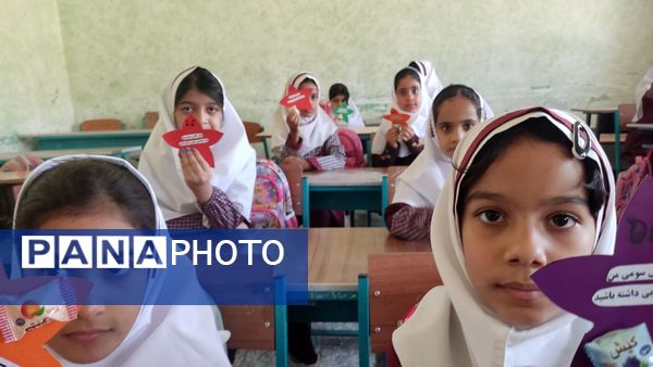 زنگ مهر در مدرسه استقلال نواخته شد