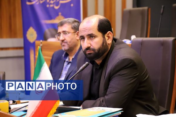  هفتمین جلسه کارشناس مسئولان و کارشناسان قرآن، عترت و نماز مناطق ۱۹گانه شهر تهران