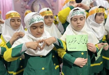 محفل نجما اولین نونهالان دختر در پیشوا همزمان با میلاد حضرت مهدی (عج)