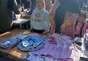 برپایی بازارچه درون مدرسه‌ای در مدرسه حضرت معصومه ۲