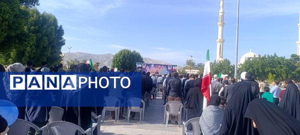 راهپیمایی دشمن‌شکن ۲۲ بهمن در بستک؛ نماد وحدت و همدلی مردم