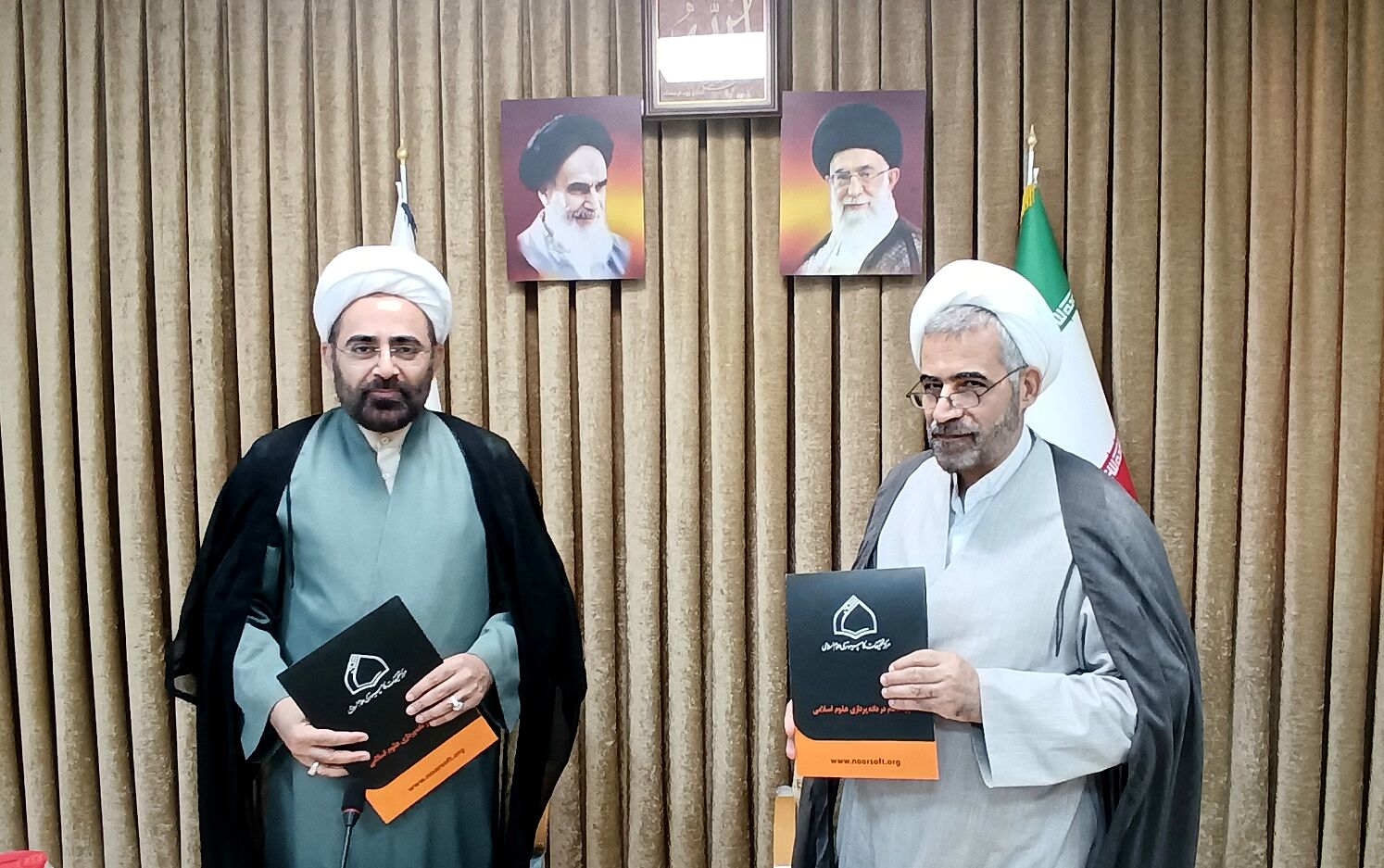 همکاری دانشگاه تهران و مرکز تحقیقات کامپیوتری نور در دیجیتال سازی 17 هزار نسخه خطی
