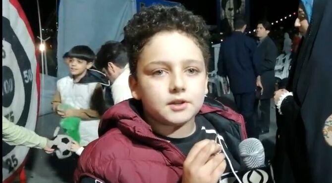 خدمت‌رسانی موکب خانوادگی حضرت زینب(س) در تجمعات شبانه قم