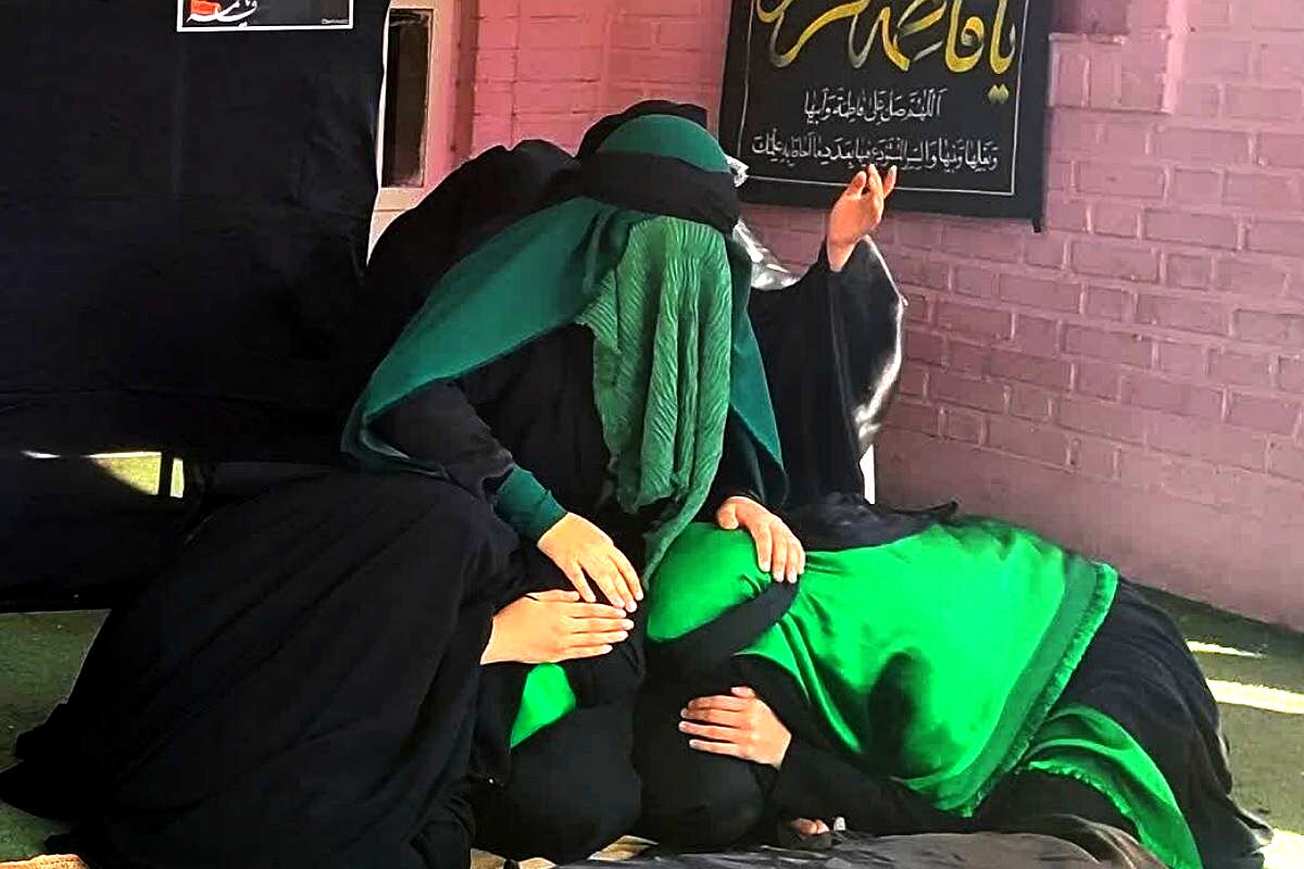 برگزاری نمایش مذهبی به مناسبت شهادت حضرت فاطمه الزهرا (س)در مدرسه پیام قرآن اسلامشهر