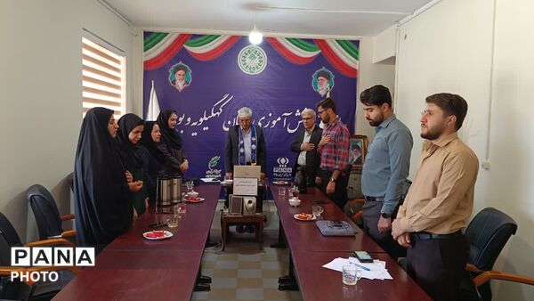 نشست مجازی کارکنان در سالروز تاسیس سازمان دانش آموزی 