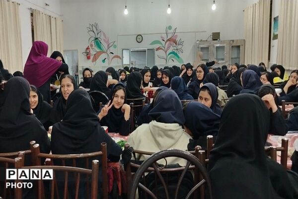 ضیافت افطاری در آموزشگاه شهید مجید دهنوی نیشابور