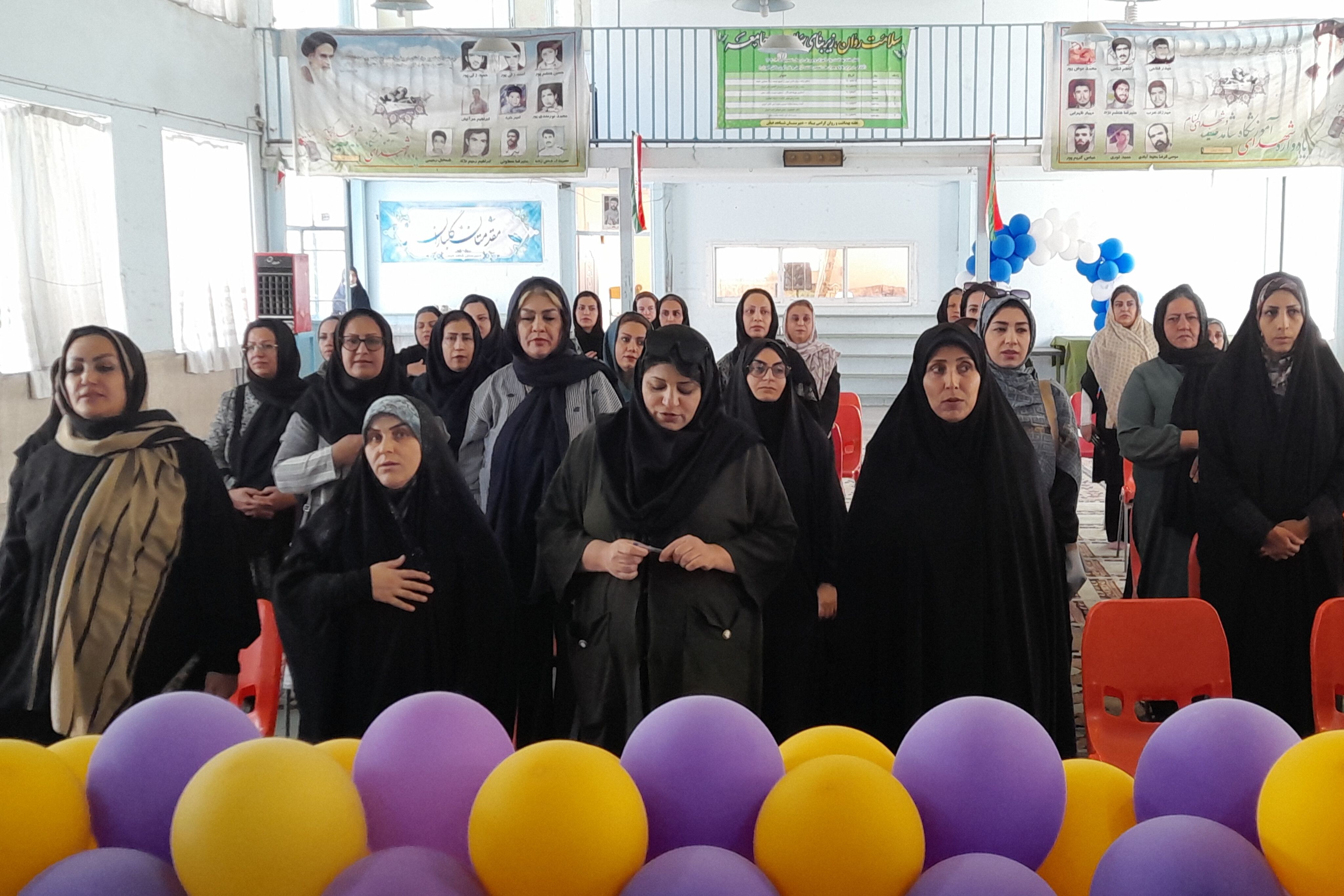انجمن اولیا پل ارتباطی بین اولیا و مدرسه 