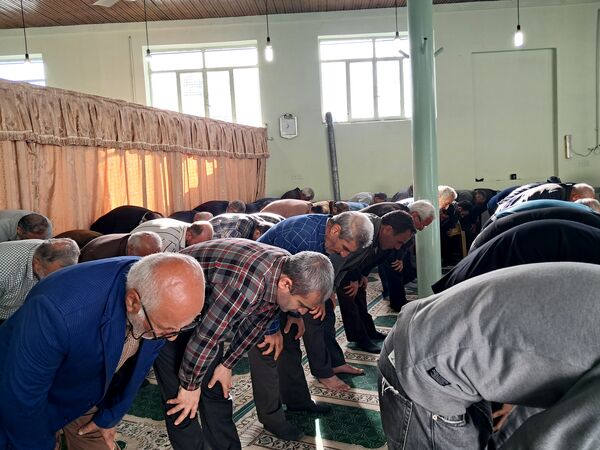 اقامه نماز عید سعید فطر در مسجد جامع جمنان قائمشهر