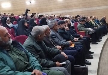 کارگاه توان افزایی راویان دفاع مقدس استان اصفهان در کانون همدانیان