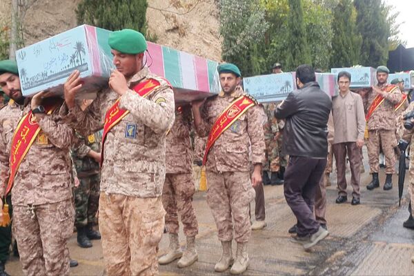 تشییع پیکر پاک و مطهر شهدای گمنام در شیراز 
