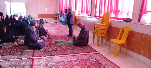 آیین تجلیل از برگزیدگان مسابقات و جشنواره ها در خلیل آباد