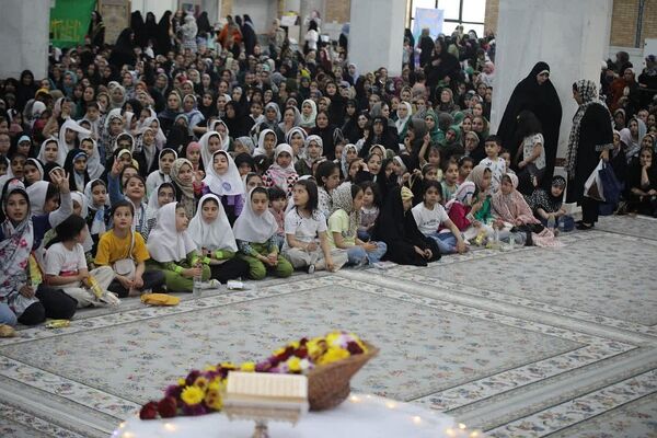 جشن دهه کرامت در مصلی باقرشهر 