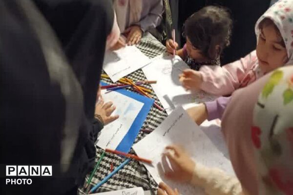 تشکل های دانش آموزی در کنار مردم رودهن در تجمعات مردمی