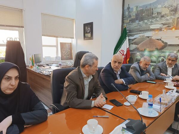 نشست هم‌اندیشی مدیران آموزشی و حوزه مدرسه‌سازی مشهد